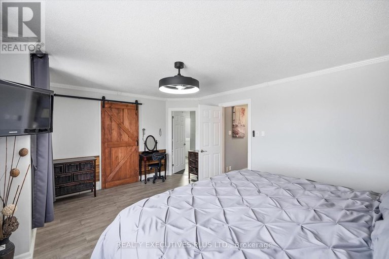 29406183/1110-trillium-place/town-of-rockland/clarence-rockland/ontario/K4K1T1_17