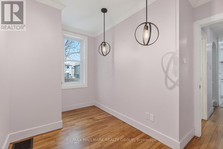 29249197/170-donald-street/overbrookcastle-heights/ottawa/ontario/K1K1M9_26