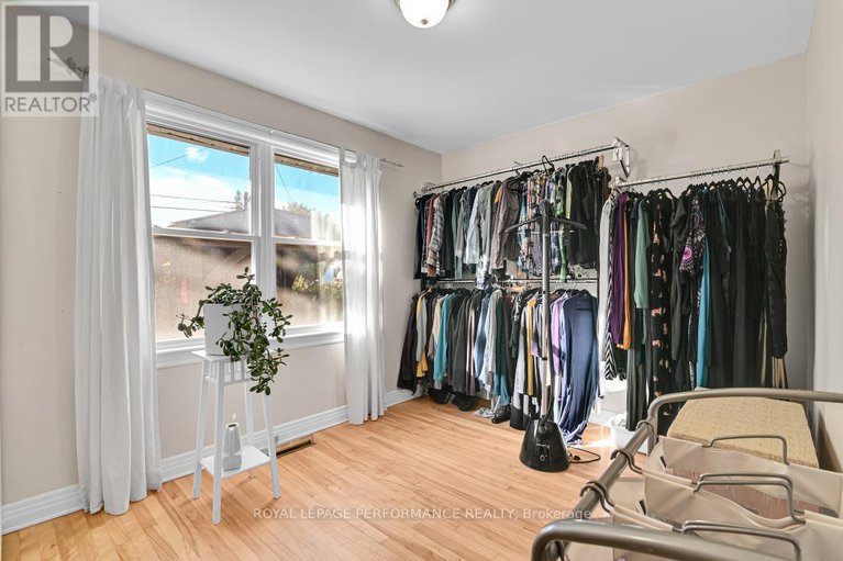 28997583/934-smyth-road/elmvale-acresurbandale/ottawa/ontario/K1G1P6_13