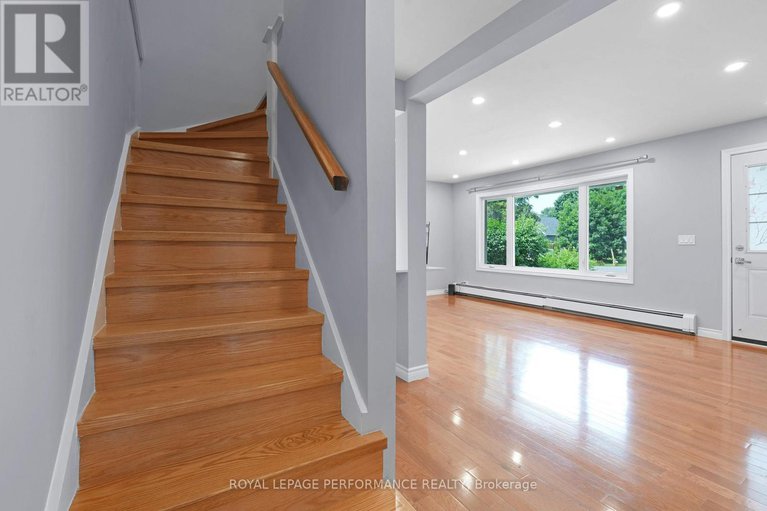 28555292/10-argue-drive/borden-farmstewart-farmcarleton-heightsparkwood-hills/ottawa/ontario/K2E6S1_19
