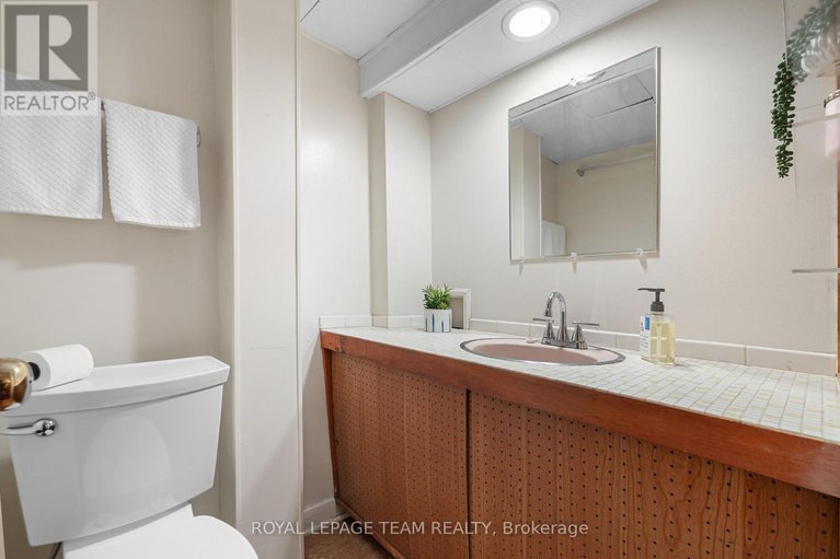 29135223/30-ellery-crescent/lynwood-village/ottawa/ontario/K2H6M6_36