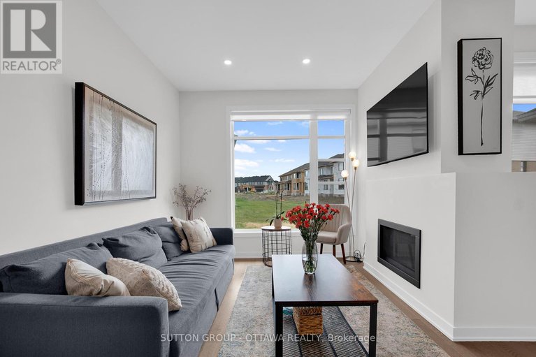 28497838/737-acai-way/riverside-southgloucester-glen/ottawa/ontario/K1X0K1_8