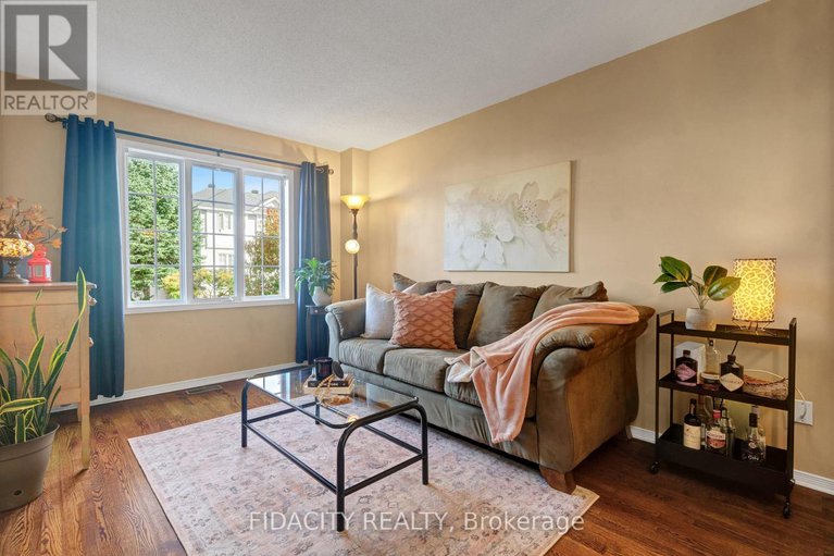 28952886/83-manhattan-crescent/central-park/ottawa/ontario/K2C4B8_3
