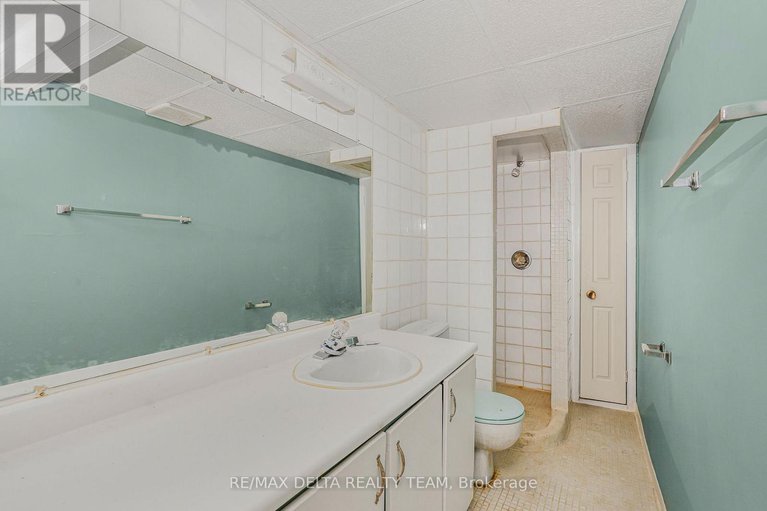 28836365/6321-fortune-drive/convent-glen-north/ottawa/ontario/K1C2A4_25