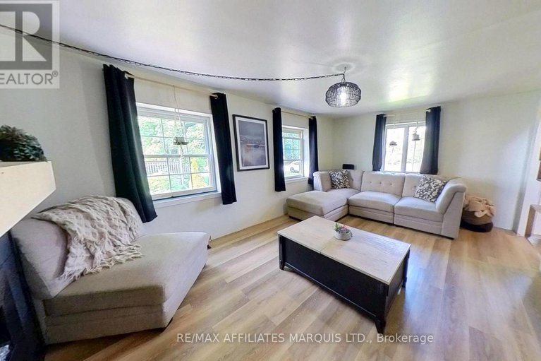 28450566/58-elm-street/ingleside/south-stormont/ontario/K0C1M0_15