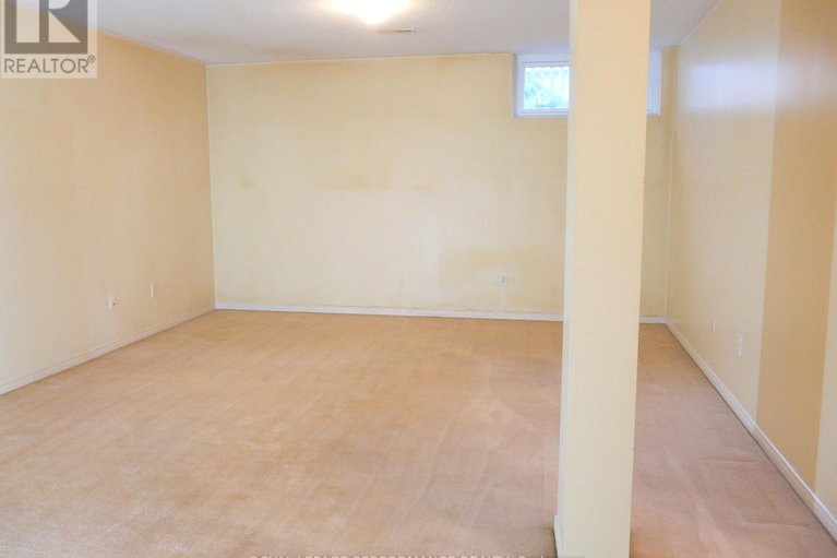 29224356/1172-foxborough-private/beaconwood/ottawa/ontario/K1J1E2_25