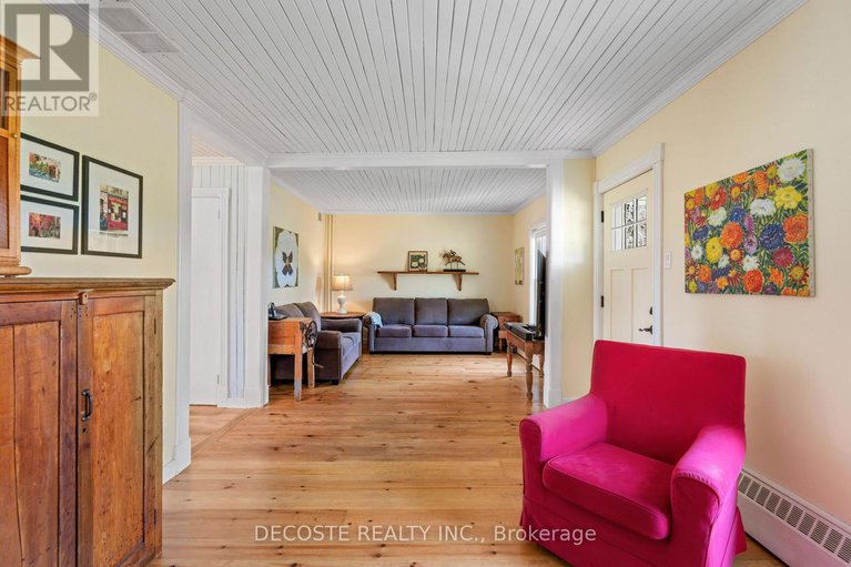 28708214/21830-conc-9-road/south-glengarry-lancaster-twp/south-glengarry/ontario/K0C1Z0_11