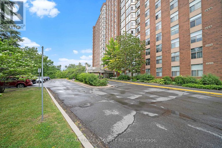 28635205/407-2759-carousel-crescent/emerald-woodssawmill-creek/ottawa/ontario/K1T2N5_32