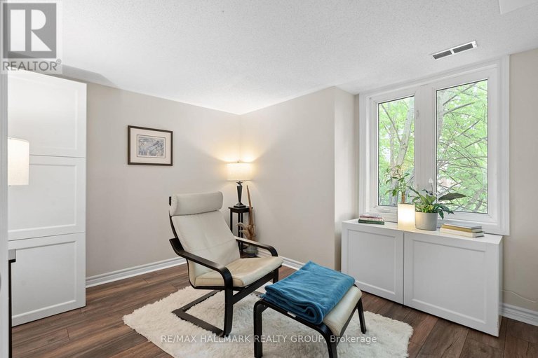28457131/1340-guthrie-street/leslie-park/ottawa/ontario/K2H1G8_18