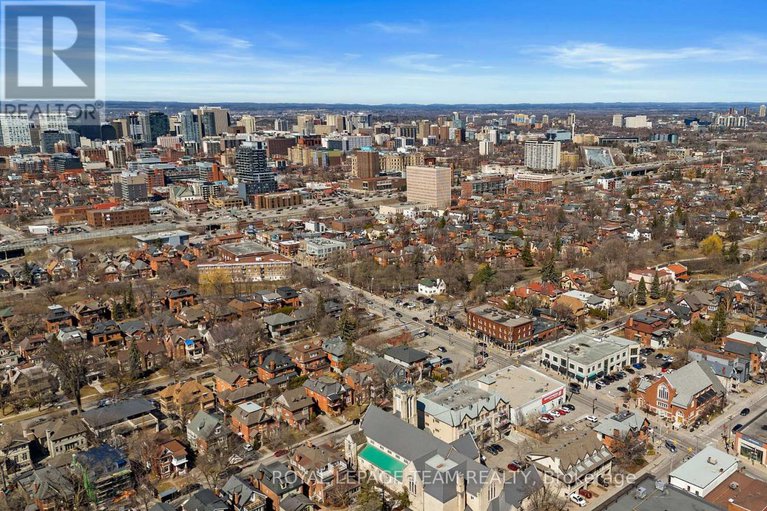 28412766/304-130-glebe-avenue/glebe/ottawa/ontario/K1S2C5_46
