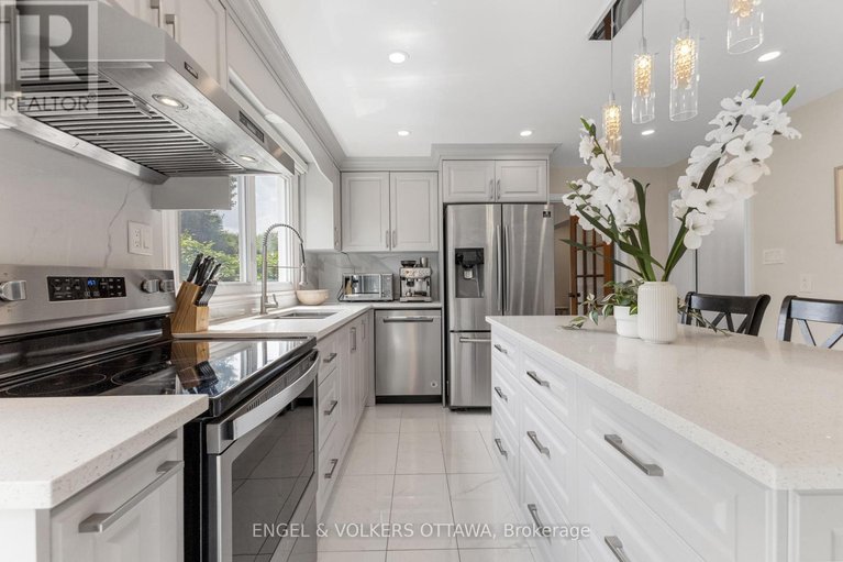 29420206/97-queensline-drive/bruce-farmgraham-parkqualicumbellands/ottawa/ontario/K2H7J6_10