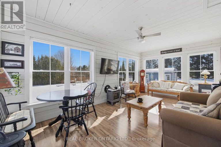 29603322/2090-beach-road/north-grenville-twp-kemptville-south/north-grenville/ontario/K0G1S0_42