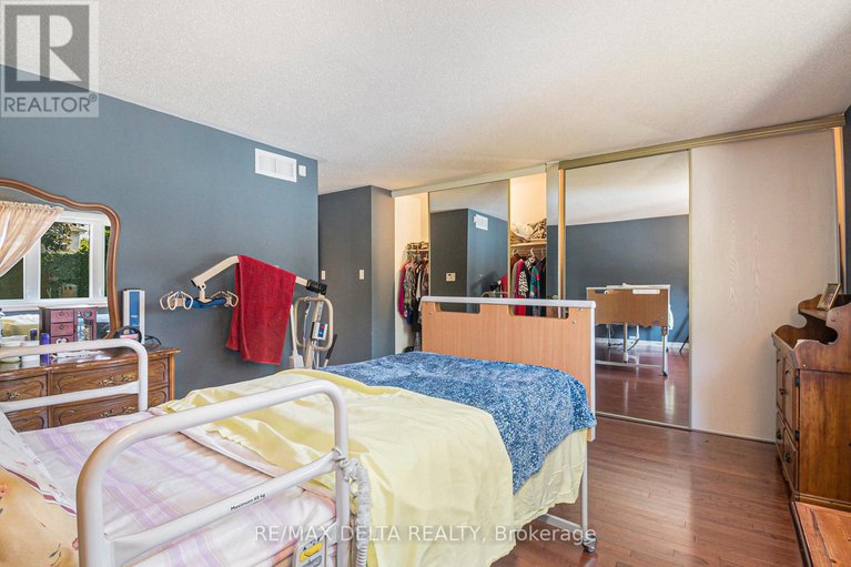 28683865/762-adencliffe-drive/fallingbrookridgemount/ottawa/ontario/K4A3E5_14