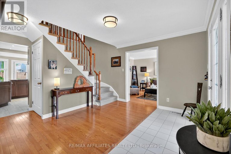 28886097/560-falwyn-crescent/fallingbrookridgemount/ottawa/ontario/K4A2A4_6