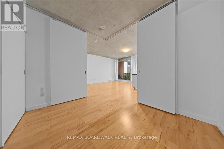 29579530/201-179-george-street/lower-townbyward-market/ottawa/ontario/K1N1J8_16