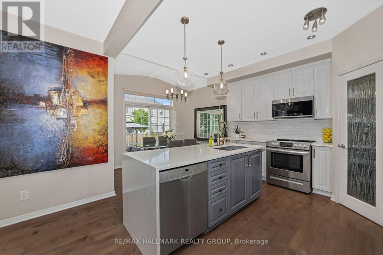 28595507/137-stedman-street/blossom-parkkemp-parkfindlay-creek/ottawa/ontario/K1T0B4_18