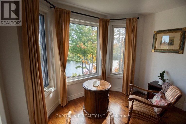 29690220/4-wellsmere-court-e/rideau-heightsrideau-river/ottawa/ontario/K2E8C2_11