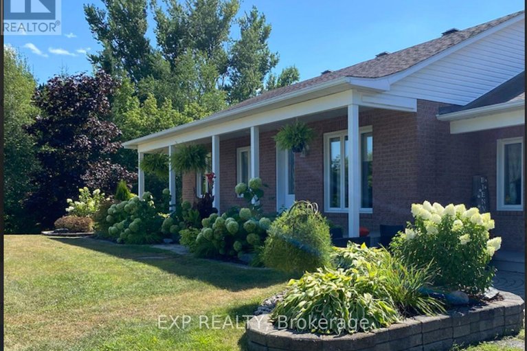 29620887/3238-drouin-road/clarencerockland-twp/clarence-rockland/ontario/K0A2A0_46