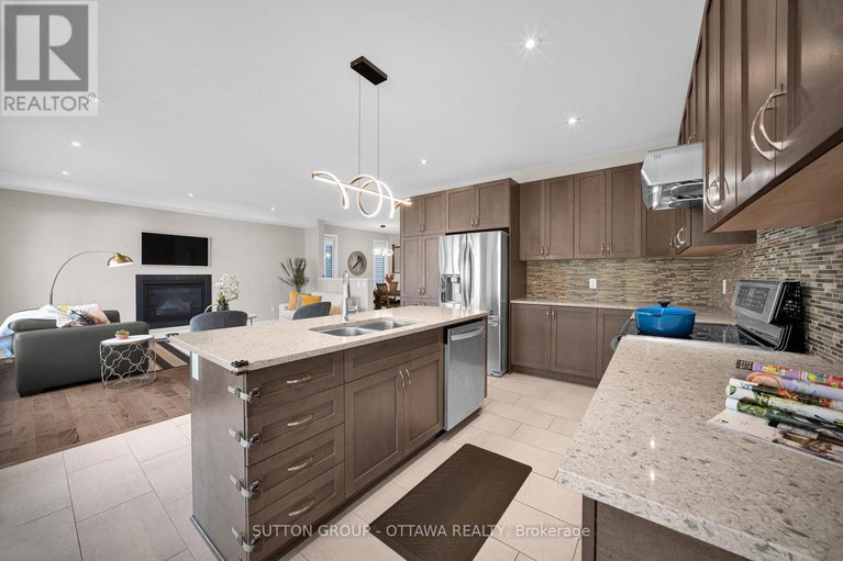 28813100/412-odessa-way/cedargrovefraserdale/ottawa/ontario/K2J5X7_14