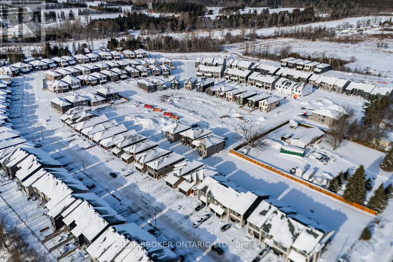 29518689/213-bristol-crescent/kemptville/north-grenville/ontario/K0G1J0_4