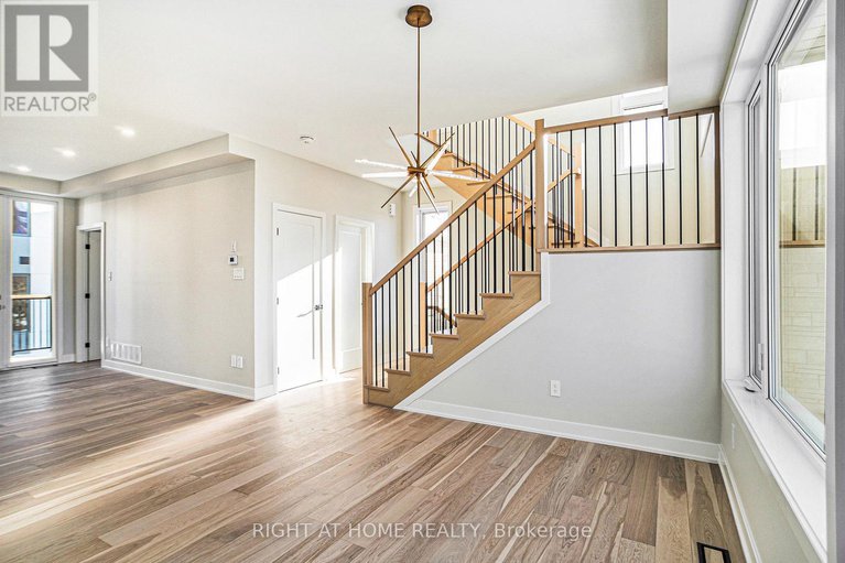 29380889/583-codds-road-n/cfb-rockcliffe-and-area/ottawa/ontario/K1K2G6_8