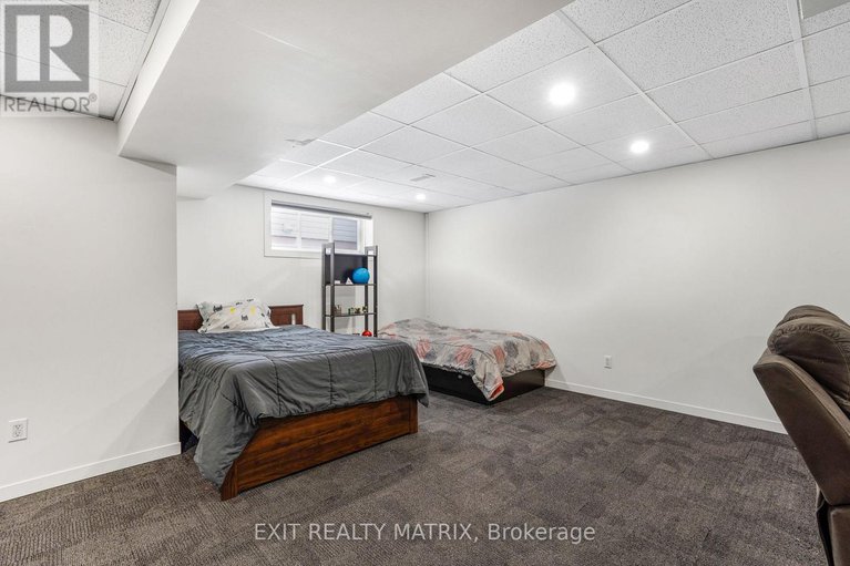 29156083/156-longueuil-street/lorignal/champlain/ontario/K0B1K0_23