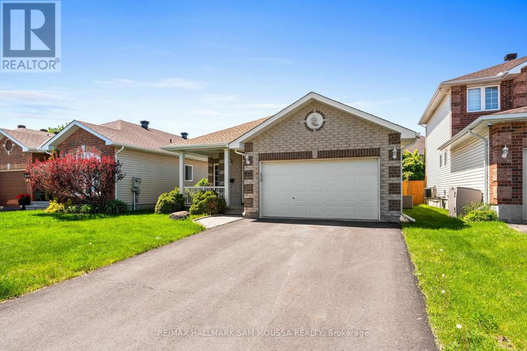 28402099/731-vermillion-drive/riverside-southgloucester-glen/ottawa/ontario/K1V1V9_2