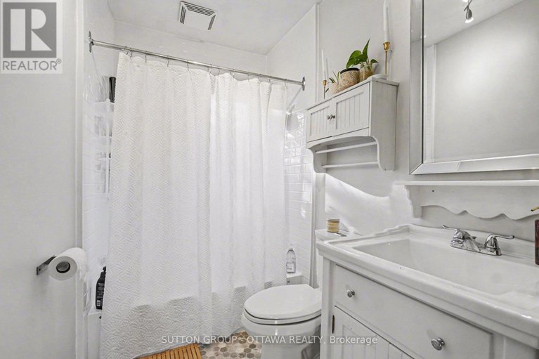 29360559/90-withrow-avenue/meadowlandsst-claire-gardens/ottawa/ontario/K2G2J5_27