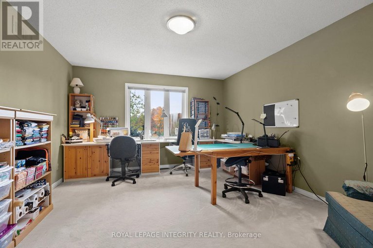 28975993/6-marchbrook-circle/rural-kanata-central/ottawa/ontario/K2W1A1_37