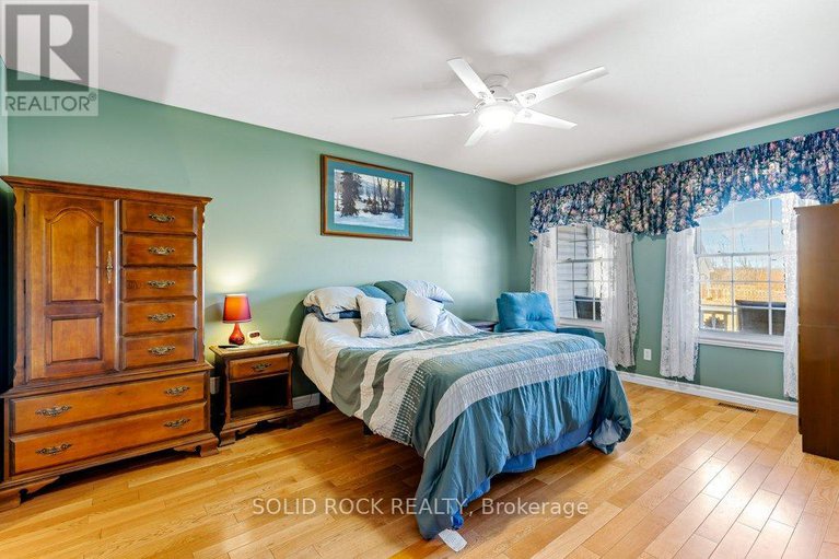 28671866/9-grove-street/iroquois/south-dundas/ontario/K0E1K0_19