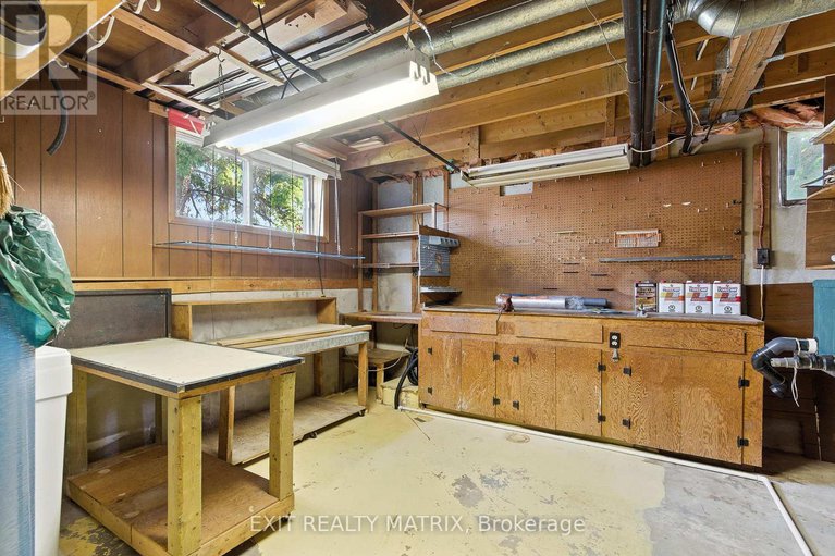28718772/26-farmers-avenue/vankleek-hill/champlain/ontario/K0B1R0_28