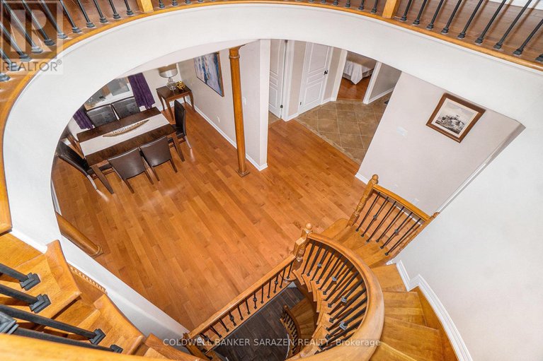 28981674/221-madhu-crescent/mooneys-bay/ottawa/ontario/K2C4J2_18
