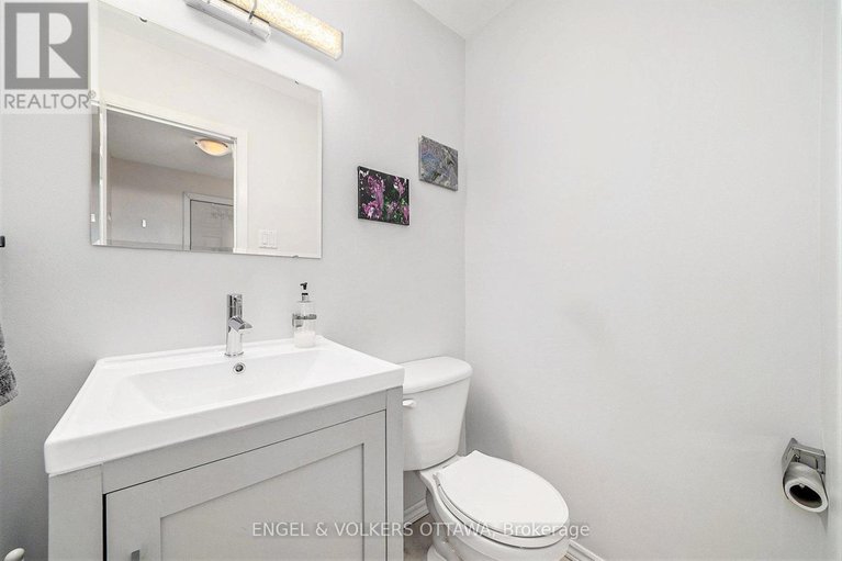 28574224/1841-lorraine-avenue/urbandale-acres/ottawa/ontario/K1H6Z7_5