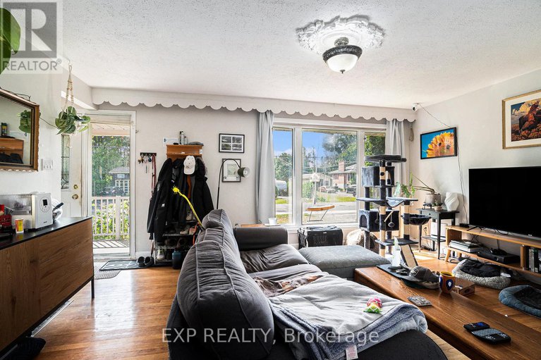 28707201/113-ridgefield-crescent/arbeatha-park/ottawa/ontario/K2H6T4_3