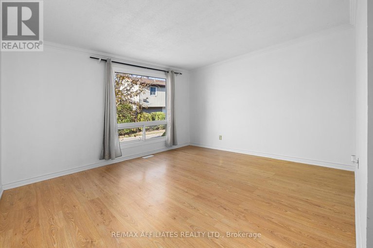28964086/306-woodfield-drive/tanglewood/ottawa/ontario/K2G3W9_8