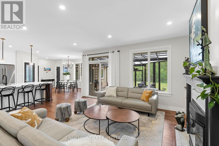 28434208/6196-elkwood-drive/greely/ottawa/ontario/K4P1M9_8