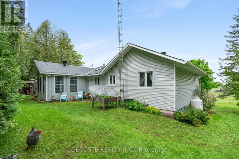 28530818/19920-county-25-road/south-glengarry-charlottenburgh-twp/south-glengarry/ontario/K0C1L0_38