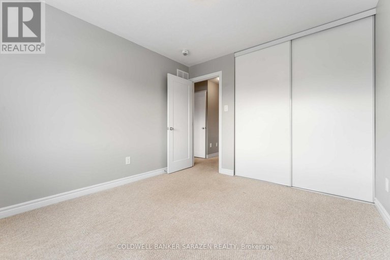 29266976/948-kilbirnie-drive/half-moon-bay/ottawa/ontario/K2J6G2_27