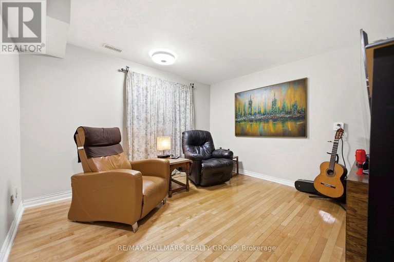 29429780/1572-boyer-road/chapel-hill/ottawa/ontario/K1C1R1_34