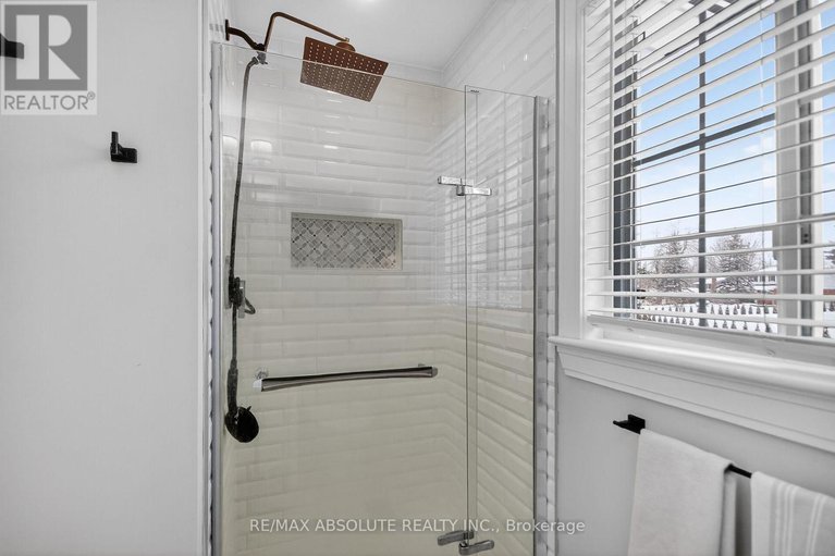 29233588/6560-michelangelo-court/north-gower/ottawa/ontario/K0A2T0_34