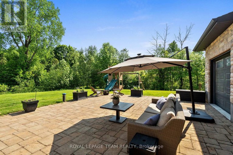 28452821/6132-pebblewoods-drive/greely/ottawa/ontario/K4P0A1_47