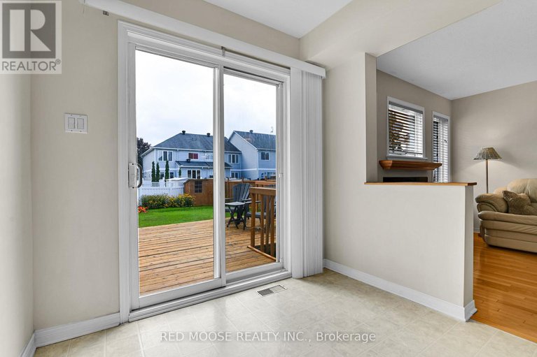 28925510/4569-ogilvie-walk-crescent/carson-grove/ottawa/ontario/K1J1G5_13