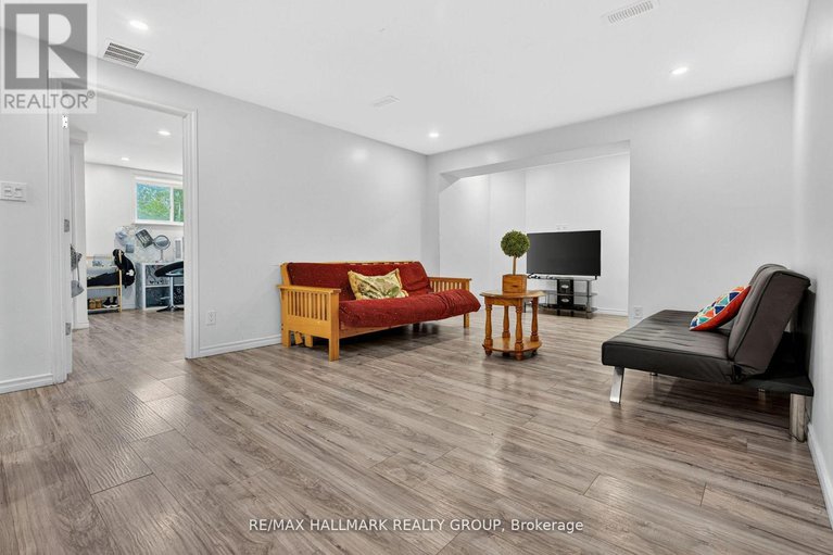 28989669/11-rideau-crossing-crescent/north-grenville-twp-kemptville-east/north-grenville/ontario/K0G1J0_23