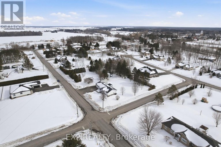 29437071/2174-lemery-street/clarencerockland-twp/clarence-rockland/ontario/K0A1E0_48