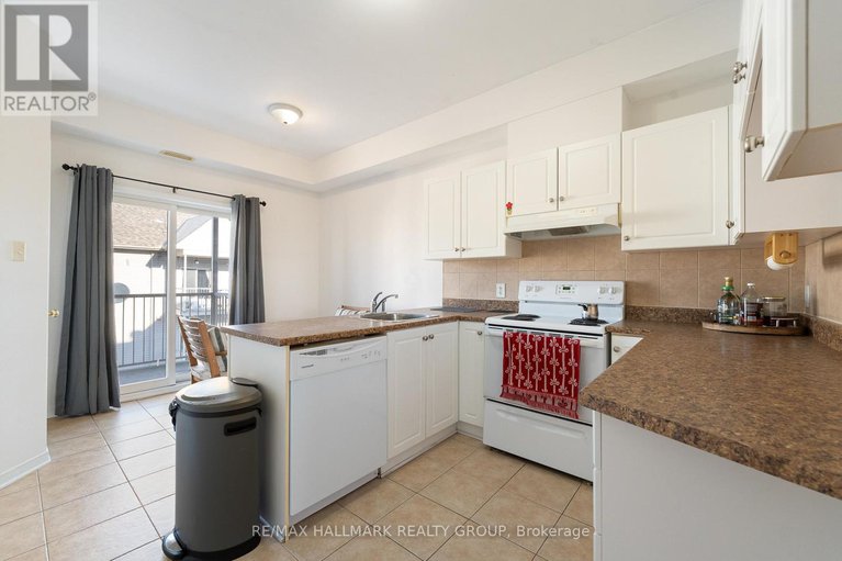 28604649/7-70-briargate-private/springridgeeast-village/ottawa/ontario/K4A0C3_15