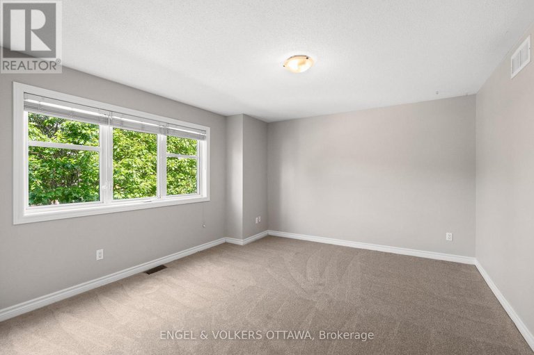 28760668/98-anfield-crescent-e/barrhaven-east/ottawa/ontario/K2G7B7_27