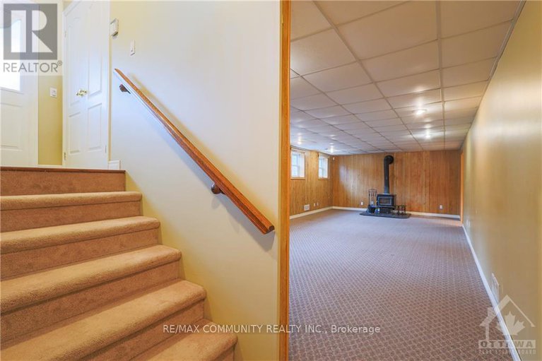 28933276/3067-mcgovern-road/north-grenville-twp-kemptville-south/north-grenville/ontario/K0G1J0_21