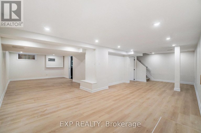 28435442/41-barnes-crescent/leslie-park/ottawa/ontario/K2H7C1_26