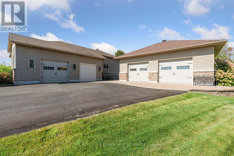 29453624/263-georgina-street/drummond-n-elmsley-drummond-twp/drummondnorth-elmsley/ontario/K7H3C9_36