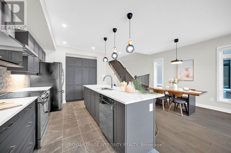 29227761/1078-lunar-glow-crescent/riverside-southgloucester-glen/ottawa/ontario/K4M0J8_10